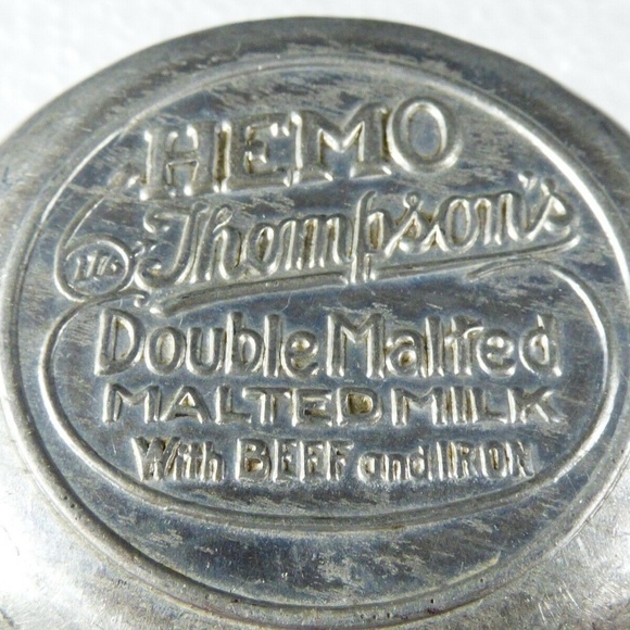 VTG 1940's Thompson’s HEMO Malted Milk Aluminum Shaker Embossed Logo Lid - Picture 2 of 4